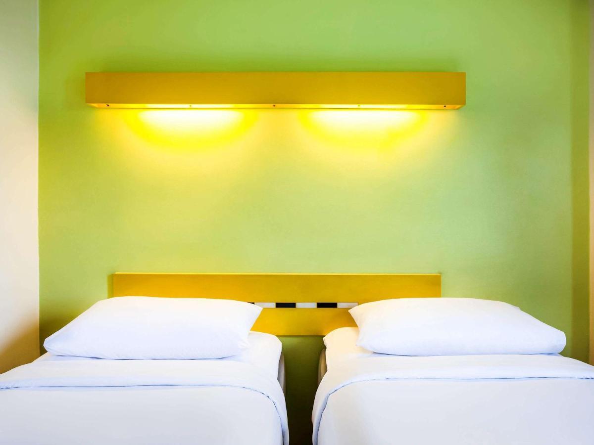 Ibis Budget Jakarta Cikini Buitenkant foto