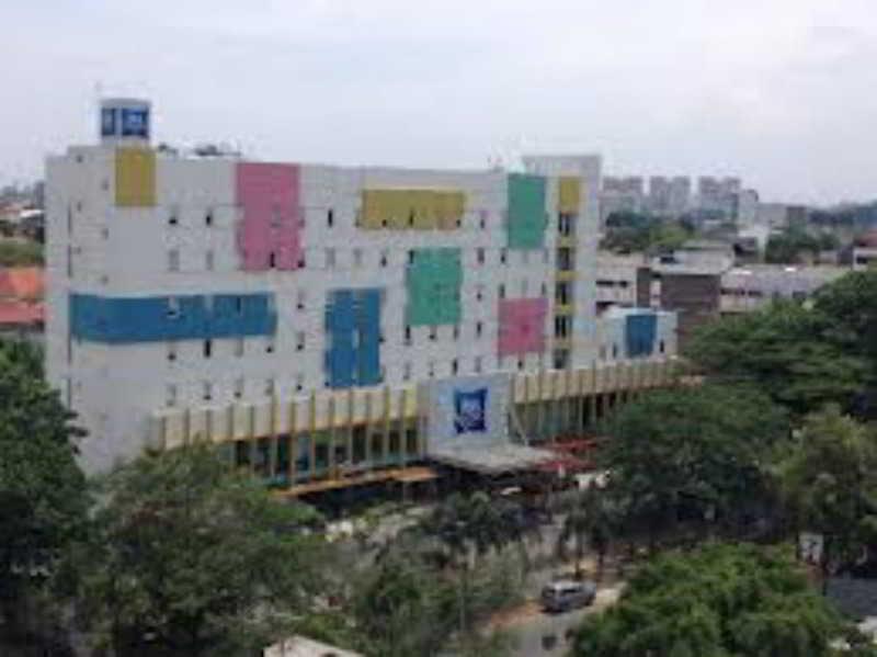 Ibis Budget Jakarta Cikini Buitenkant foto